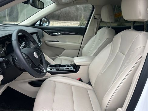 Used 2023 Buick Envision Essence image 12