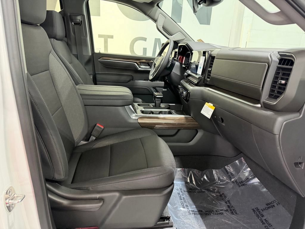 New 2026 Chevrolet Silverado 1500 RST w/ Z71 Off-Road Package AWD/4WD image 32