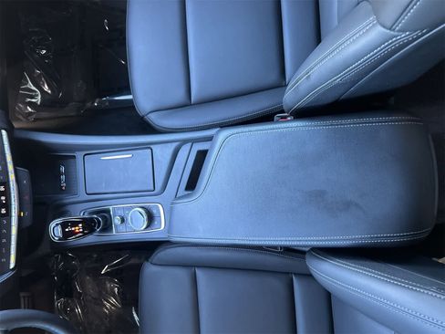 Used 2024 Cadillac CT5 Luxury image 16