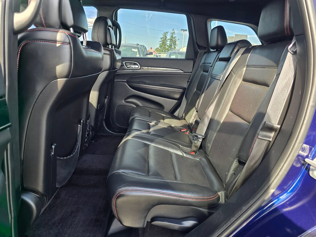 Used 2018 Jeep Grand Cherokee Trailhawk w/ Trailhawk Luxury Group AWD/4WD image 19