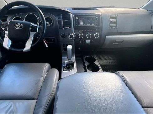 Used 2016 Toyota Sequoia Limited w/ Safety & Convenience Package image 5