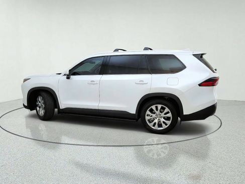 Used 2026 Toyota Grand Highlander FWD image 13