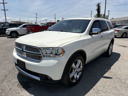 Used 2011 Dodge Durango Citadel w/ Trailer Tow Group IV AWD/4WD image 3