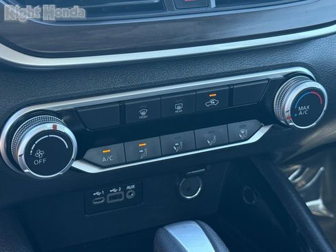 Used 2024 Nissan Altima 2.5 SV image 22