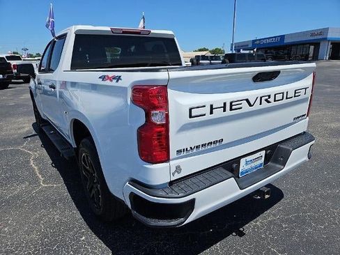 Used 2024 Chevrolet Silverado 1500 Custom w/ LPO, Dark Essentials Package AWD/4WD image 5