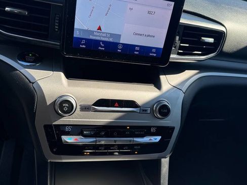 Used 2021 Ford Explorer XLT w/ Equipment Group 202A image 13