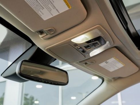 Used 2020 Toyota Sienna Limited Premium image 20