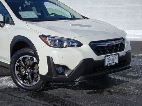 Used 2023 Subaru Crosstrek 2.0i Premium image 2