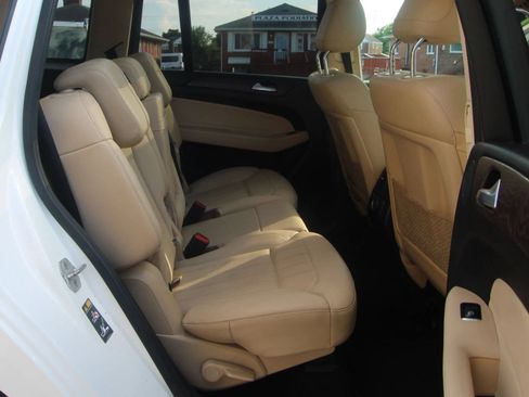 Used 2017 Mercedes-Benz GLS 450 4MATIC w/ Premium Package image 12