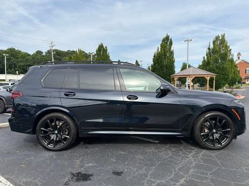 Used 2023 BMW X7 xDrive40i w/ M Sport Package AWD/4WD image 5