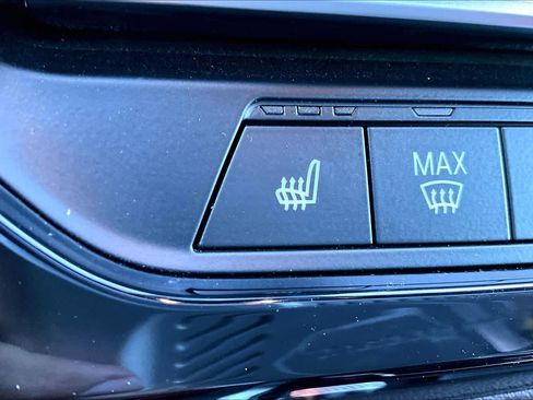 Certified 2022 BMW Z4 M40i w/ Premium Package image 35