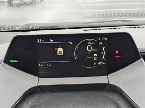 Used 2025 Toyota Prius LE image 20