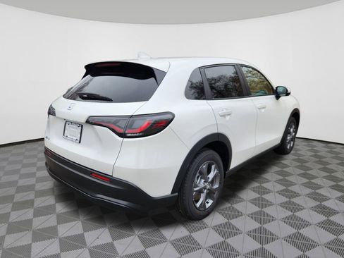 New 2026 Honda HR-V LX image 4