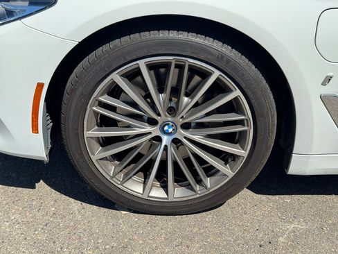 Used 2018 BMW 530e RWD image 24