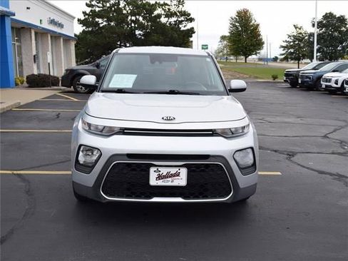 Used 2021 Kia Soul S image 3