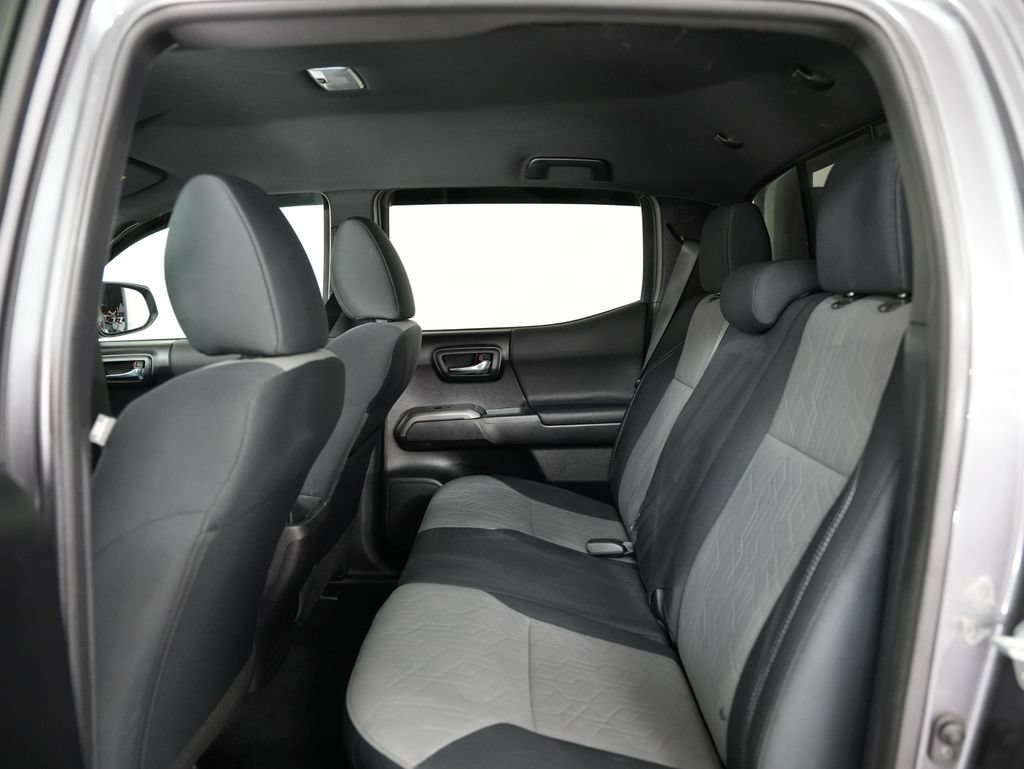 Used 2021 Toyota Tacoma TRD Sport w/ Technology Package AWD/4WD image 34