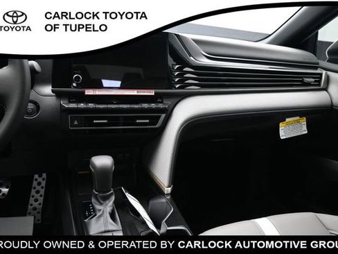 Used 2026 Toyota Camry SE FWD image 28