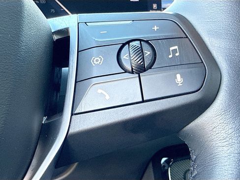 Used 2025 BMW X1 xDrive28i w/ Technology Package image 38