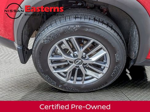 Used 2023 Nissan Rogue S image 23