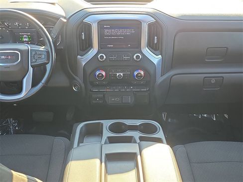 Used 2020 GMC Sierra 1500 SLE w/ SLE Value Package image 16
