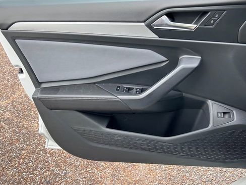 New 2026 Volkswagen Jetta SE image 18