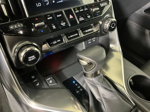 Used 2023 Lexus LX 600 4WD w/ Appearance Package image 15