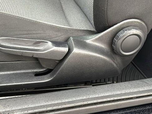 Used 2017 Volkswagen Beetle 1.8T S image 10