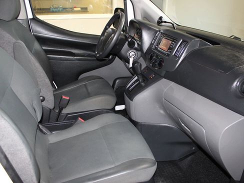 Used 2019 Nissan NV200 S w/ Cruise Control Package FWD image 22