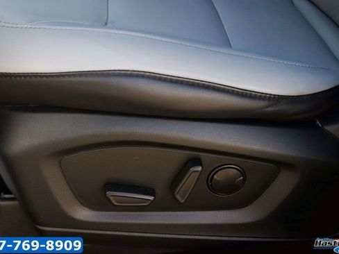 Used 2021 Ford Explorer XLT w/ Equipment Group 202A image 17