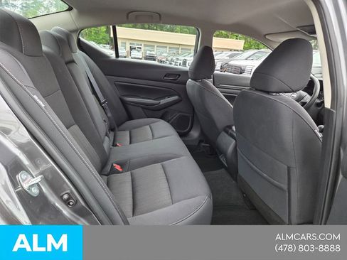 Used 2025 Nissan Altima 2.5 SV FWD image 13