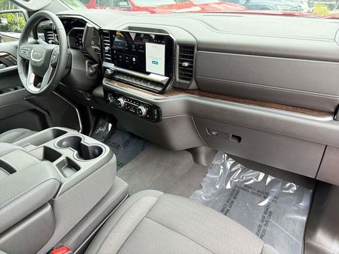 Used 2024 GMC Sierra 1500 SLE AWD/4WD image 34