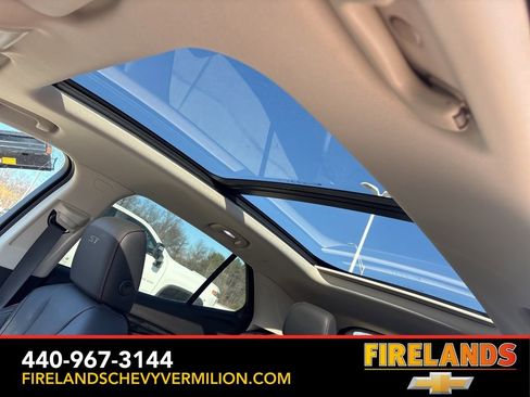 Used 2023 Buick Envision Essence w/ Sport Touring Package image 3