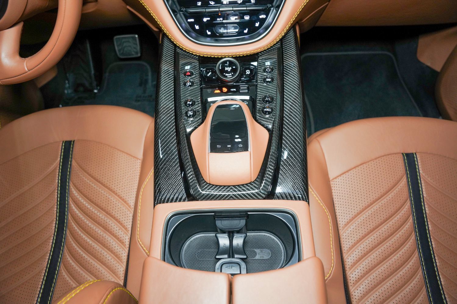 Used 2023 Aston Martin DBX 707 AWD/4WD image 46