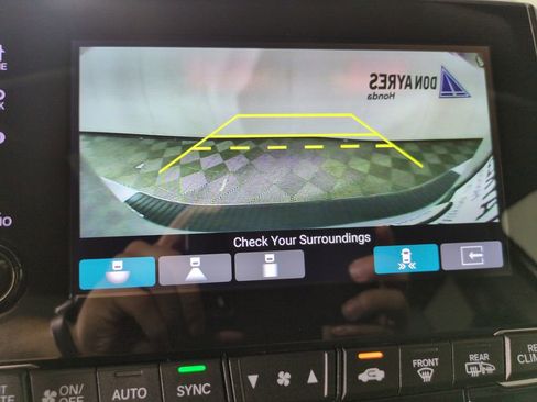 Used 2024 Honda Odyssey Elite image 23