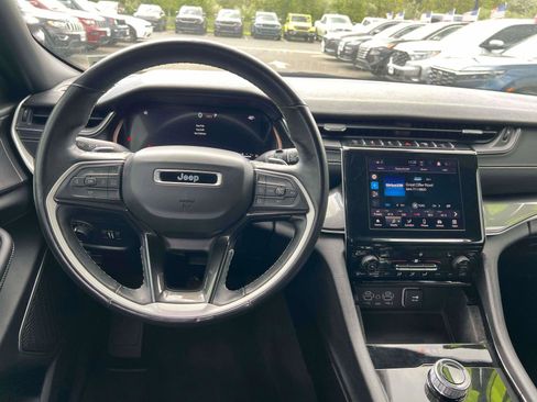 Used 2021 Jeep Grand Cherokee L Laredo AWD/4WD image 27