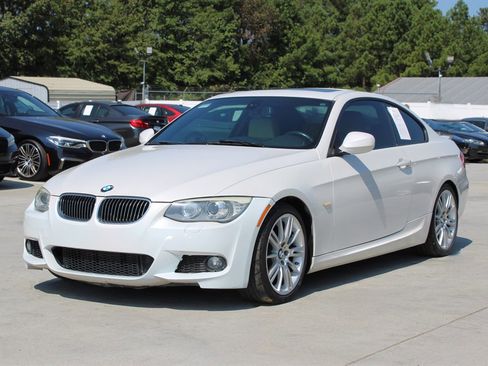 Used 2013 BMW 335i Coupe image 3
