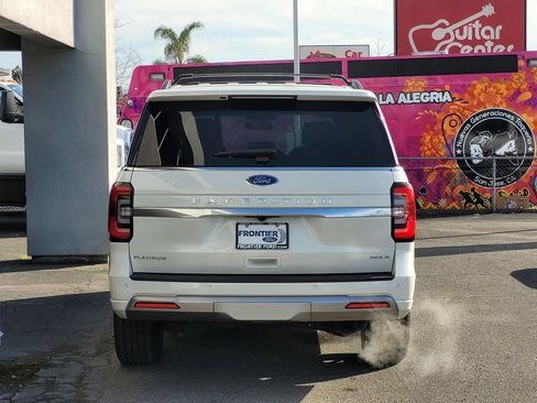 New 2024 Ford Expedition Max Platinum image 5