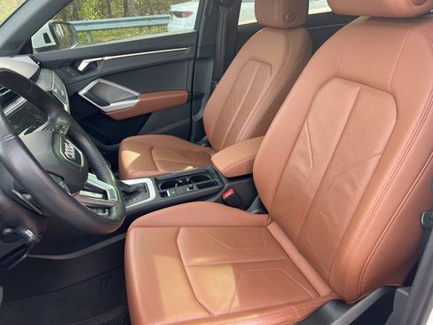 Used 2021 Audi Q3 2.0T Premium Plus w/ Premium Plus Package image 4