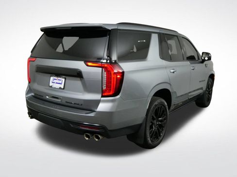 Used 2023 GMC Yukon Denali AWD/4WD image 3