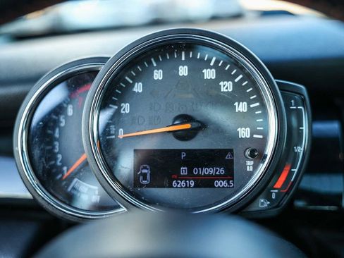 Used 2019 MINI Cooper S image 32