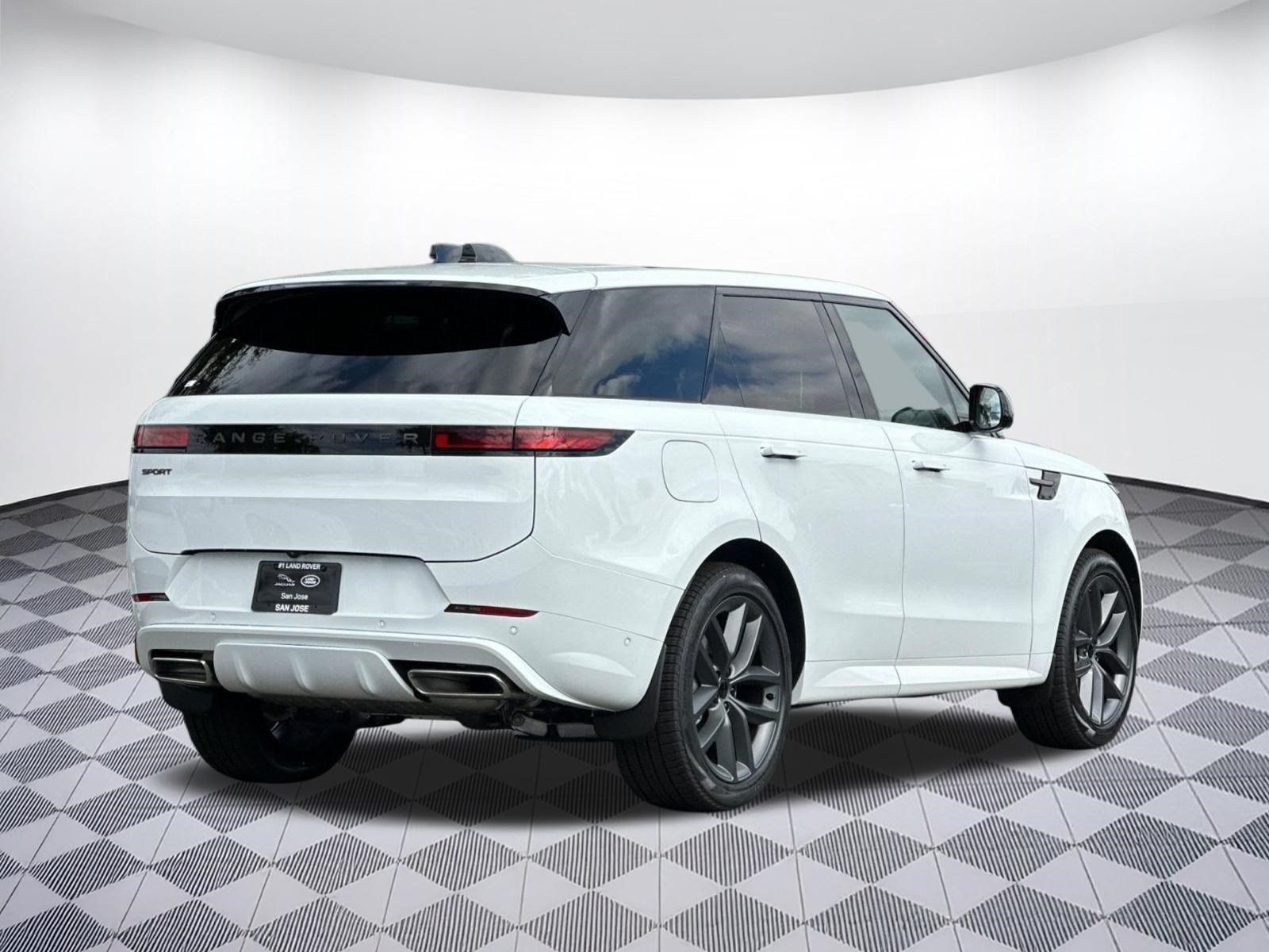 New 2026 Land Rover Range Rover Sport Dynamic SE AWD/4WD image 9