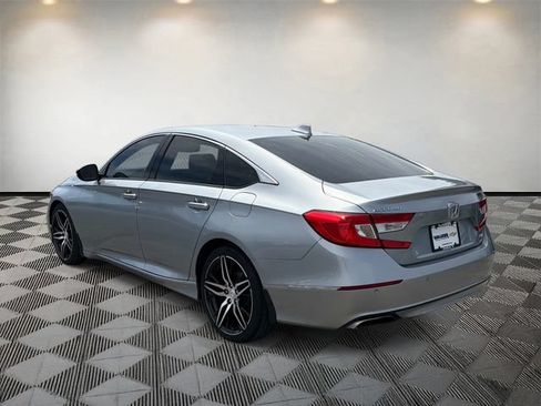Used 2021 Honda Accord Touring image 7