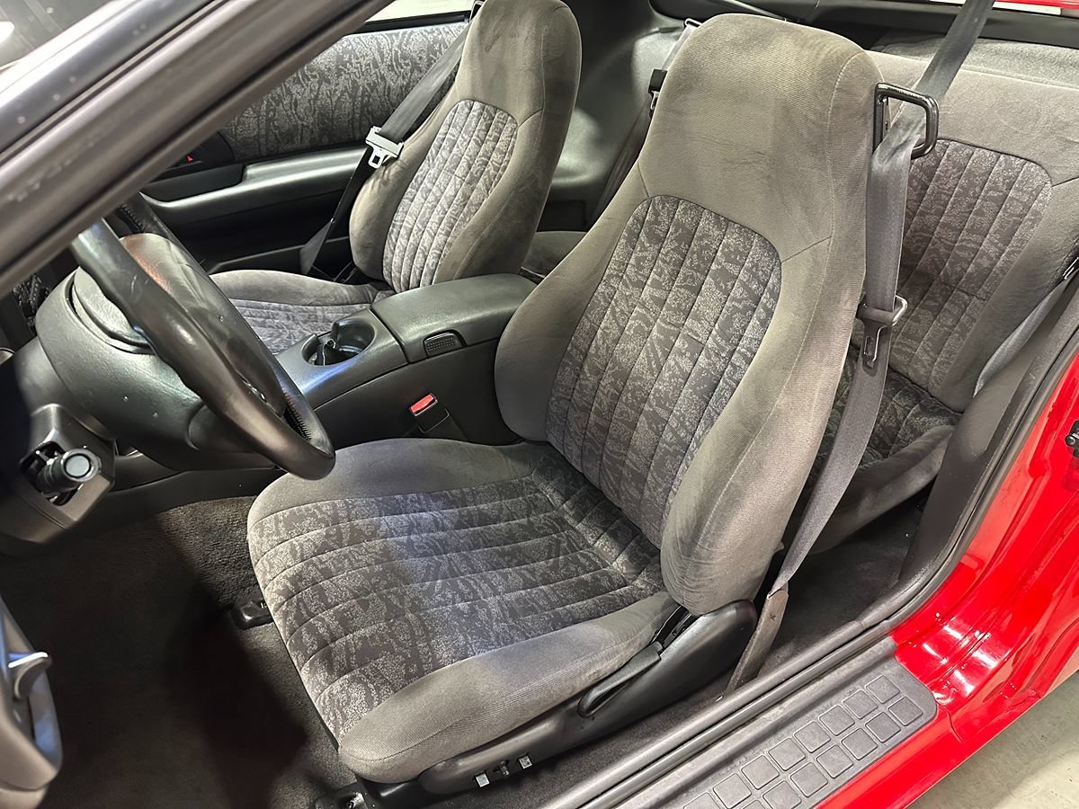 Used 2002 Chevrolet Camaro Z28 w/ SS Performance/Appearance Pkg RWD image 27