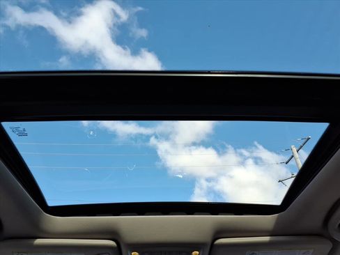 Used 2020 Nissan Rogue SL image 15