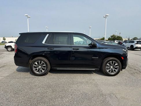Used 2022 Chevrolet Tahoe LT w/ Luxury Package AWD/4WD image 6
