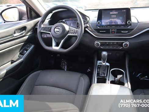 Used 2024 Nissan Altima 2.5 SV FWD image 24