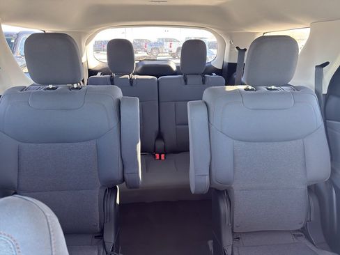 Used 2025 Ford Explorer Active image 14