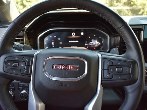 Used 2023 GMC Sierra 1500 SLT w/ SLT Premium Plus Package AWD/4WD image 19