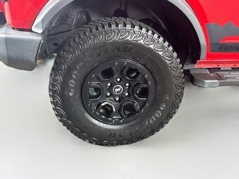 Used 2021 Ford Bronco Wildtrak AWD/4WD image 11