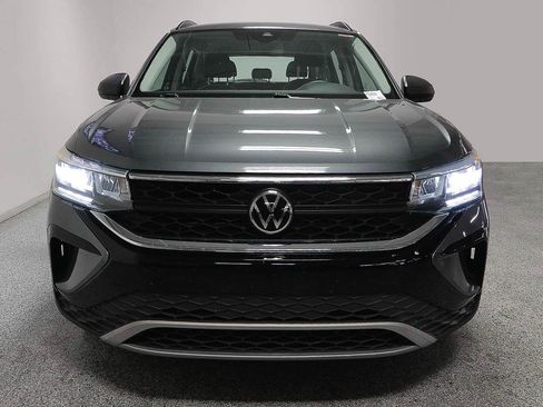Used 2022 Volkswagen Taos S FWD image 2